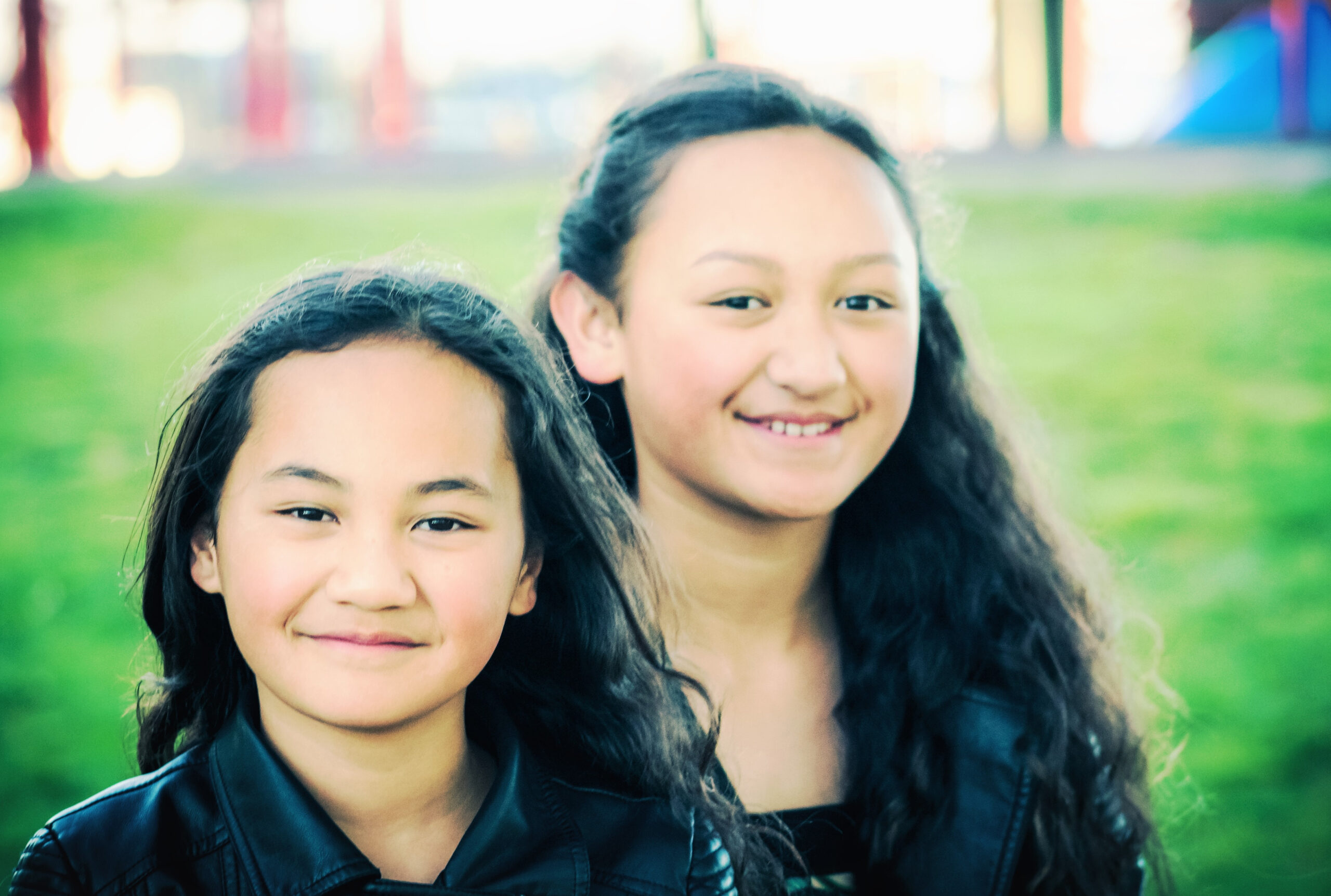 Portrait,Of,Two,Young,Maori,Sisters,Taken,Outdoors,In,A